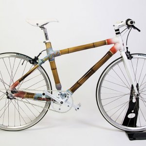 Malón Bikes Art Collction by Alberto Blanchart. Cuadro de bambú estética de cómic.