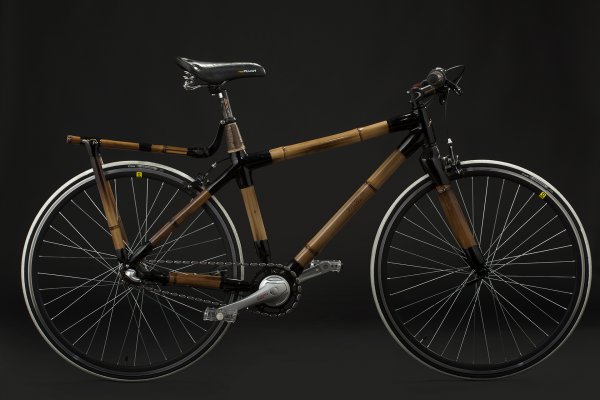 Bicicleta de bambú de cicloturismo